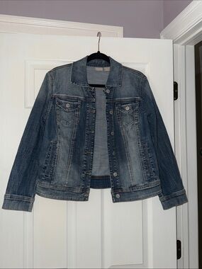 Chico's Medium Blue Washed Denim Jacket